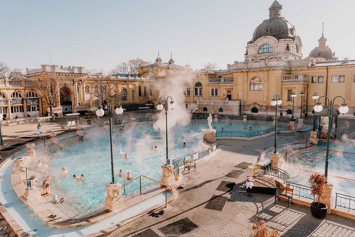 حمام های آّب گرم سچینی در بوداپست